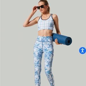 NWT tuckernuck sport yoga set